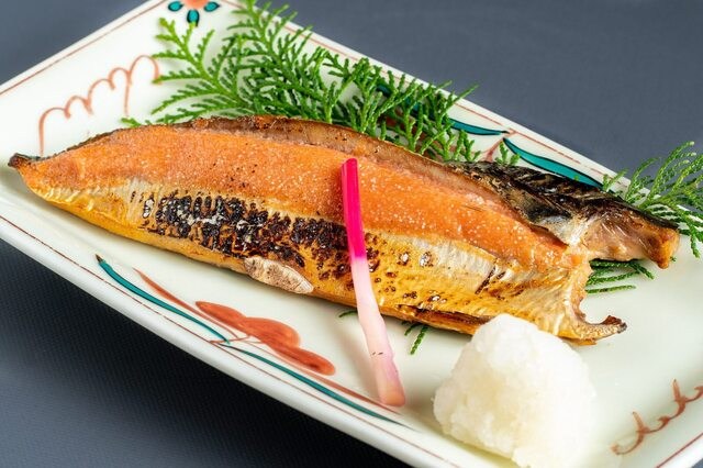 博多駅近くで楽しむ!『博多 萬漁箱』の飲み放題コースで九州の味を満喫しよう